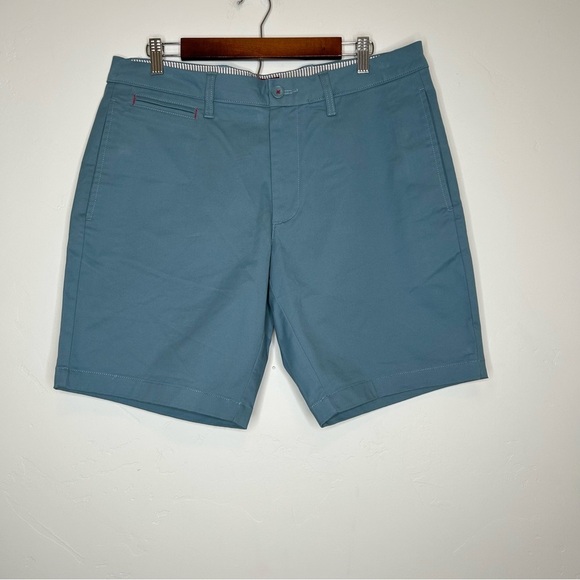 UNTUCKit Blue Flat Front Shorts Preppy 9" Chino Shorts Size 34 - Picture 1 of 13